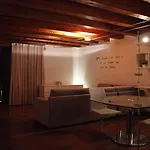 La Casa Di Leo