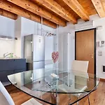 La Casa Di Leo *