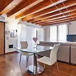 Lägenhet La Casa Di Leo